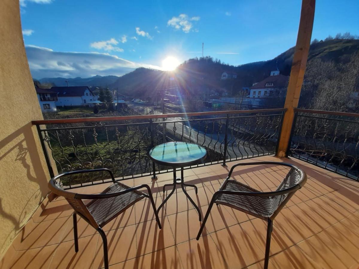 Pensiunea Montan Din Bran,Sat Simon Spa Indoor Bran  Exteriér fotografie