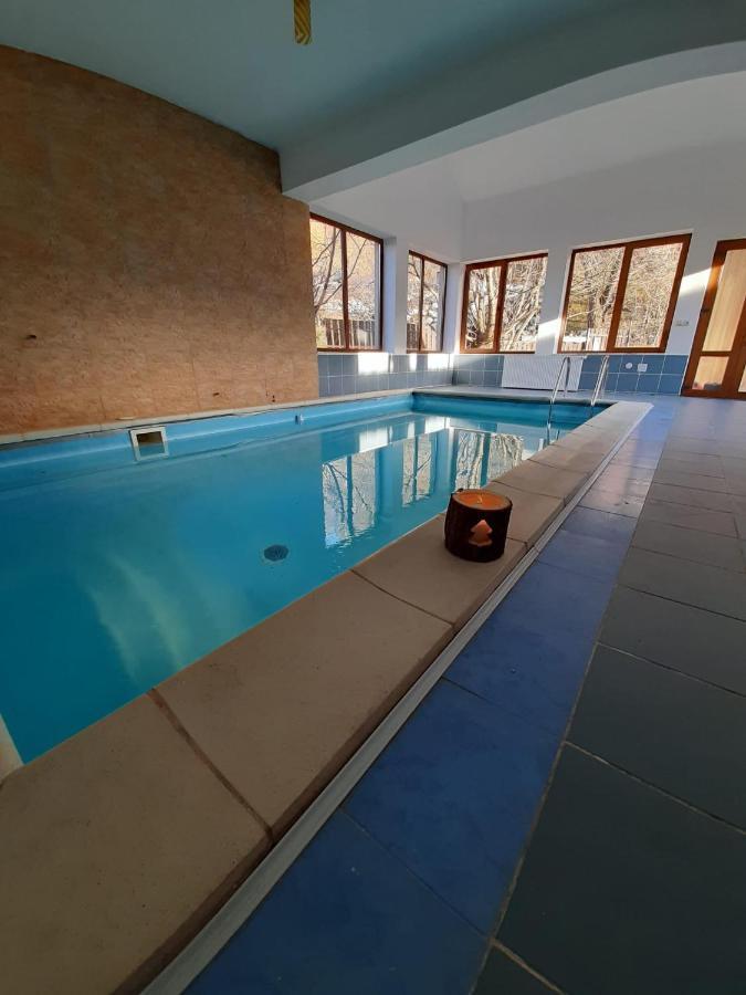 Pensiunea Montan Din Bran,Sat Simon Spa Indoor Bran  Exteriér fotografie