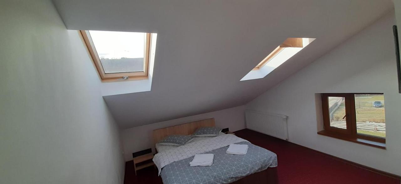 Pensiunea Montan Din Bran,Sat Simon Spa Indoor Bran  Exteriér fotografie