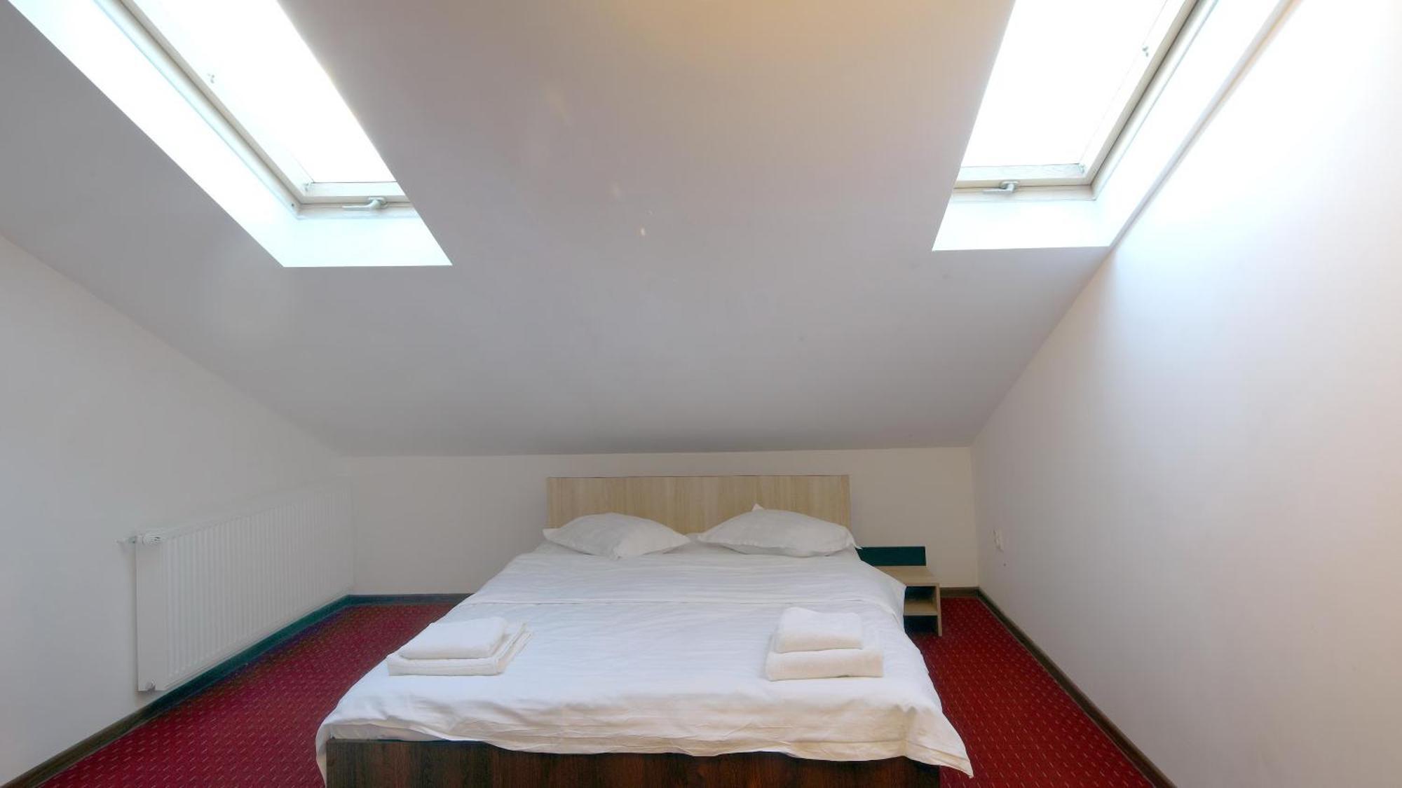 Pensiunea Montan Din Bran,Sat Simon Spa Indoor Bran  Exteriér fotografie
