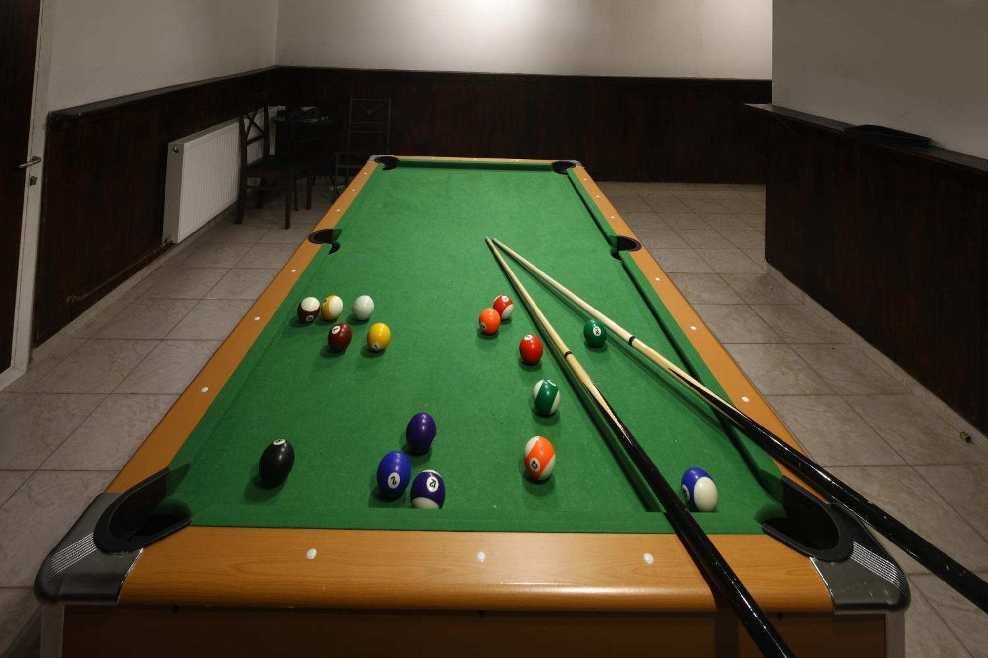 Pensiunea Montan Din Bran,Sat Simon Spa Indoor Bran  Exteriér fotografie
