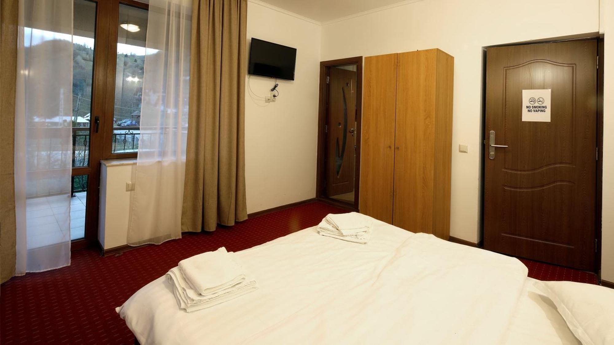 Pensiunea Montan Din Bran,Sat Simon Spa Indoor Bran  Exteriér fotografie