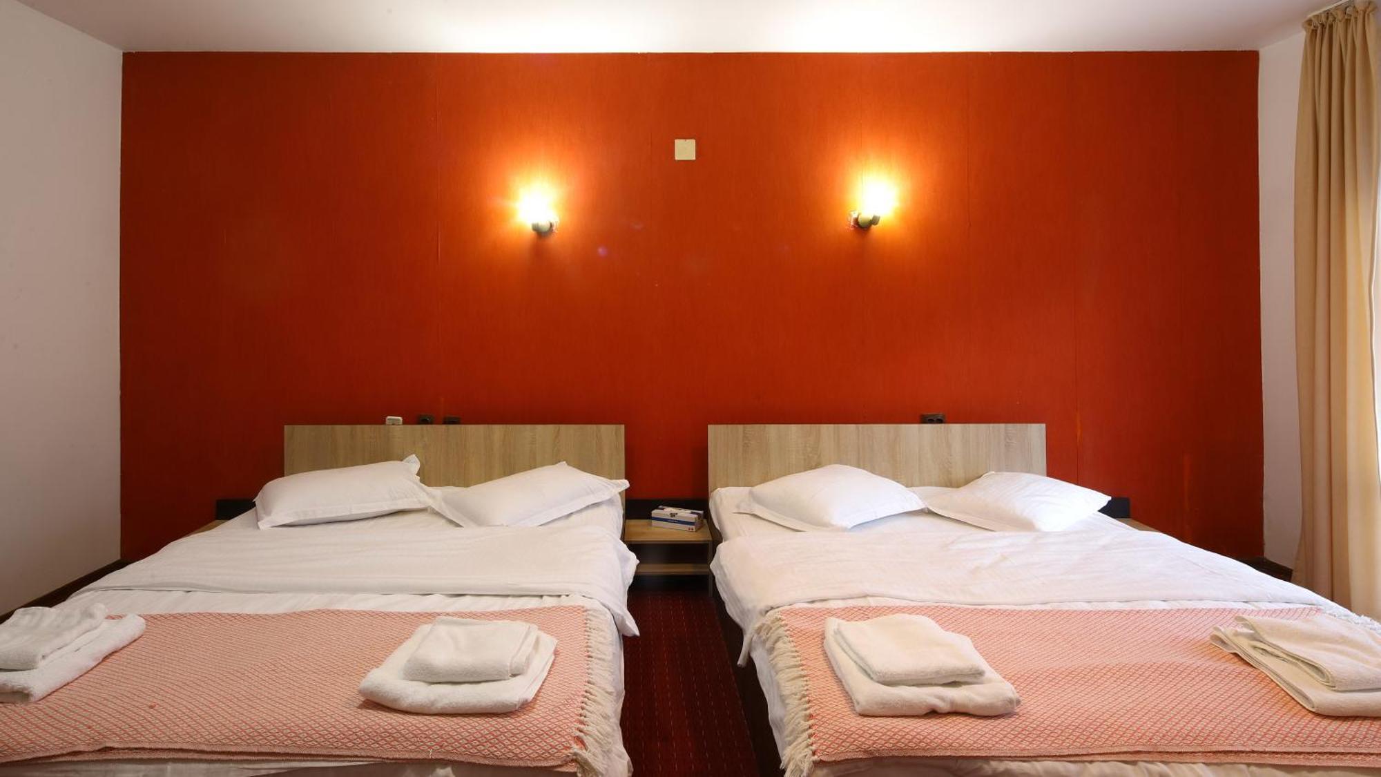 Pensiunea Montan Din Bran,Sat Simon Spa Indoor Bran  Exteriér fotografie